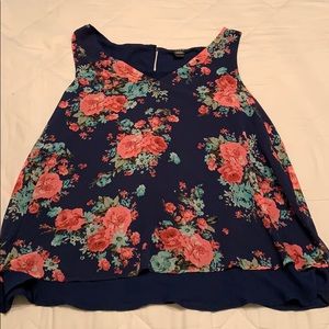💙 Torrid Size 1 Floral Tank